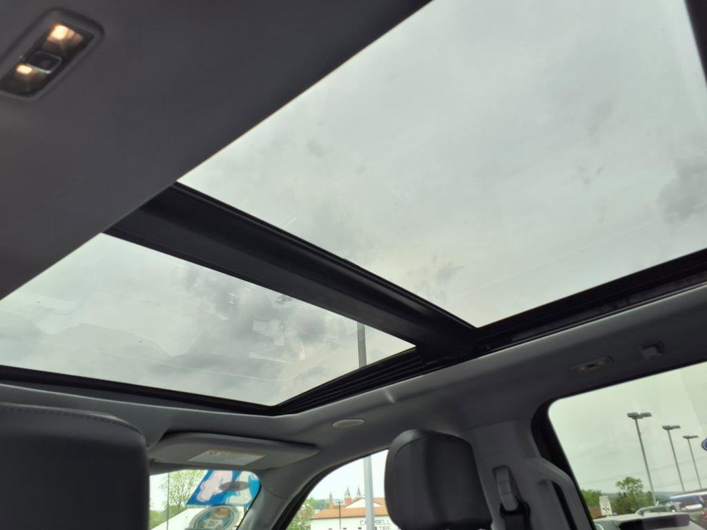 Used 2024 Ford F350 Lariat w/ Lariat Ultimate Package image 15