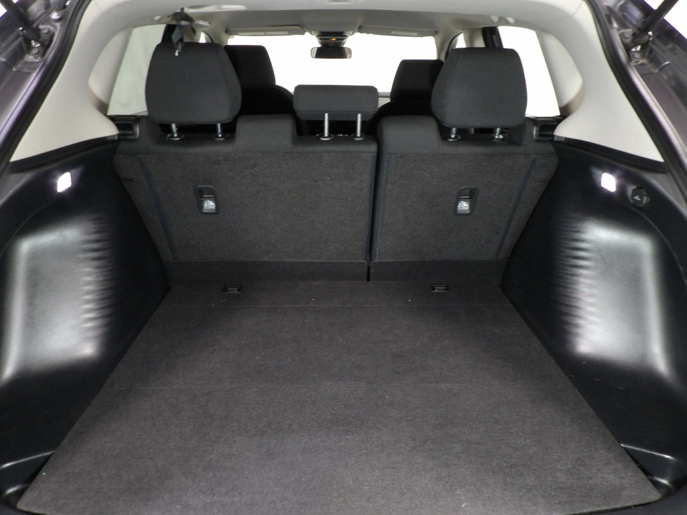 Used 2025 Honda HR-V LX image 7