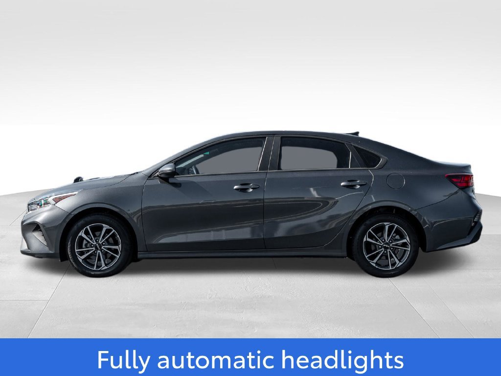 Used 2024 Kia Forte LXS FWD image 4
