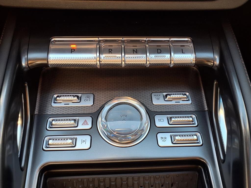 New 2026 Lincoln Nautilus Premier w/ Jet Appearance Package image 8