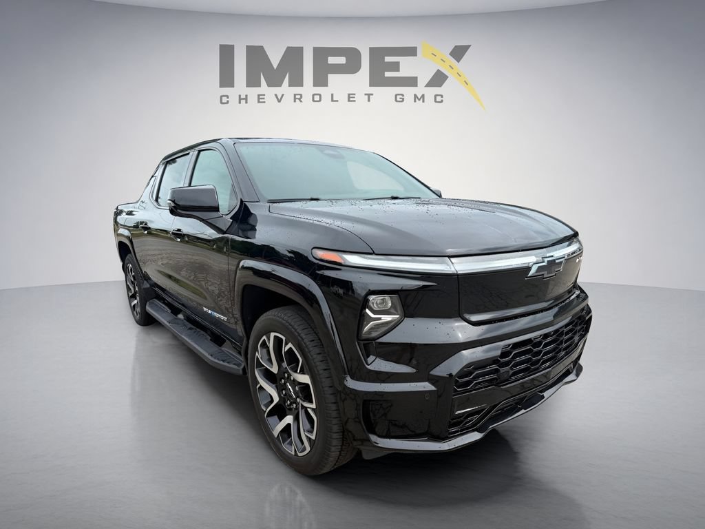 Used 2025 Chevrolet Silverado EV RST AWD/4WD image 7
