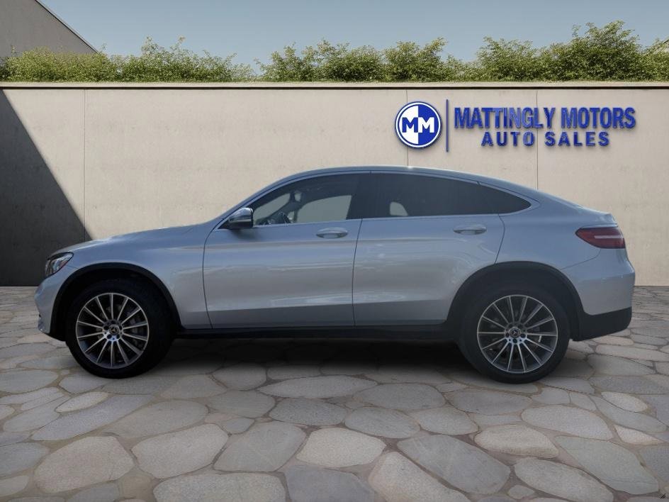 Used 2017 Mercedes-Benz GLC 300 4MATIC Coupe image 6