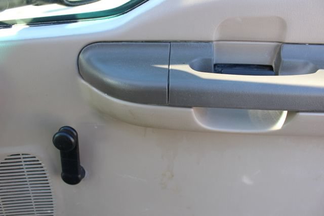 Used 2004 Ford F350 XL AWD/4WD image 26