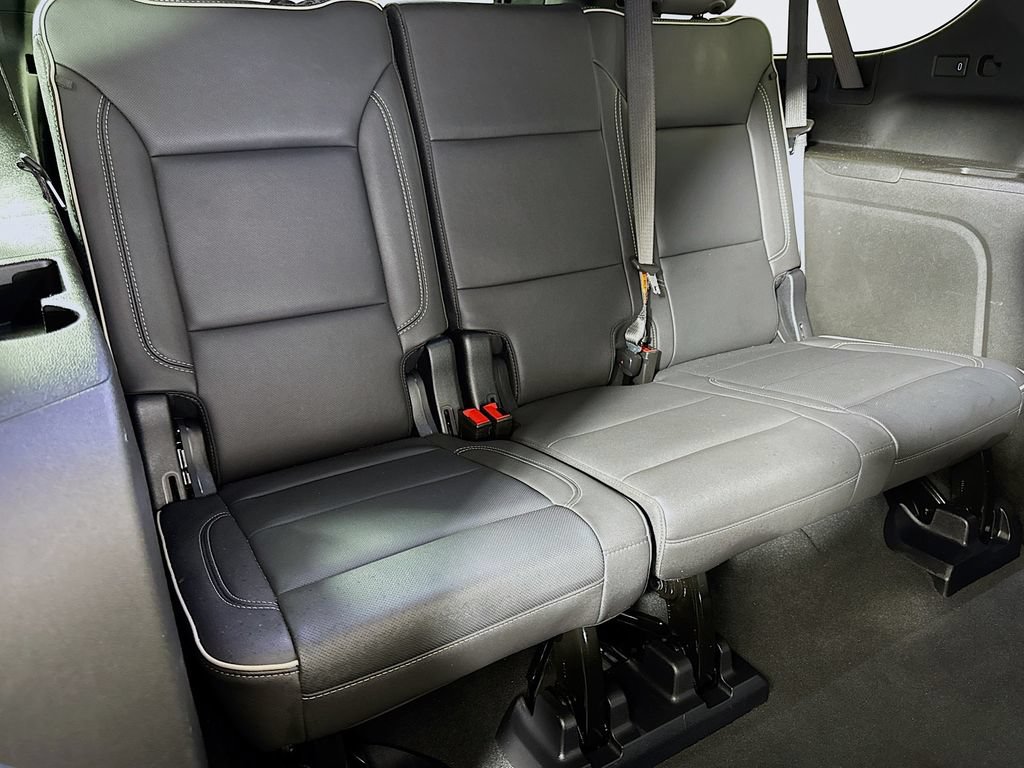Certified 2025 Chevrolet Suburban Premier RWD image 26