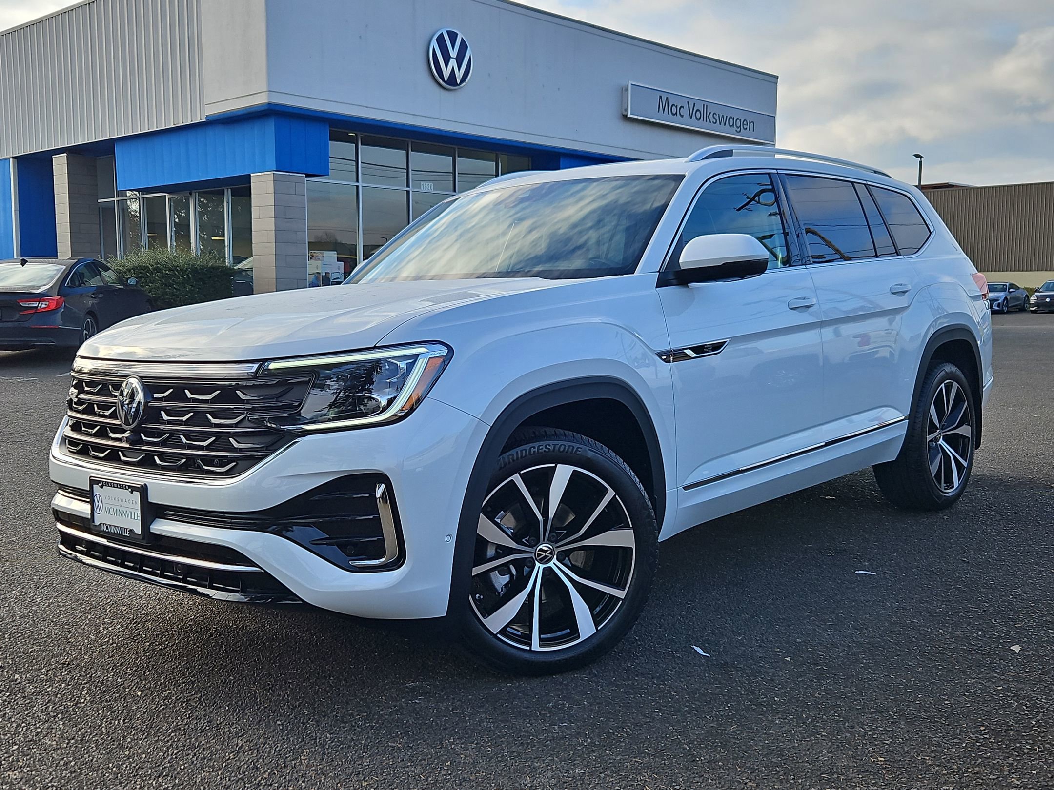 New 2026 Volkswagen Atlas SEL Premium R-Line image 1