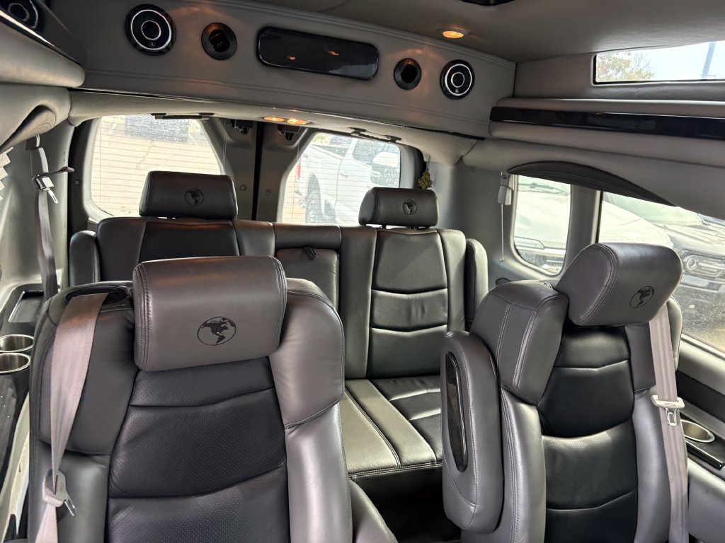 Used 2020 Ford Transit 150 Low Roof AWD w/ Exterior Upgrade Package image 27