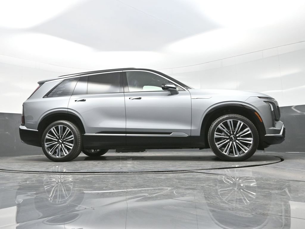 New 2026 Cadillac Vistiq Premium Luxury w/ LPO, Floor Liner Package AWD/4WD image 24