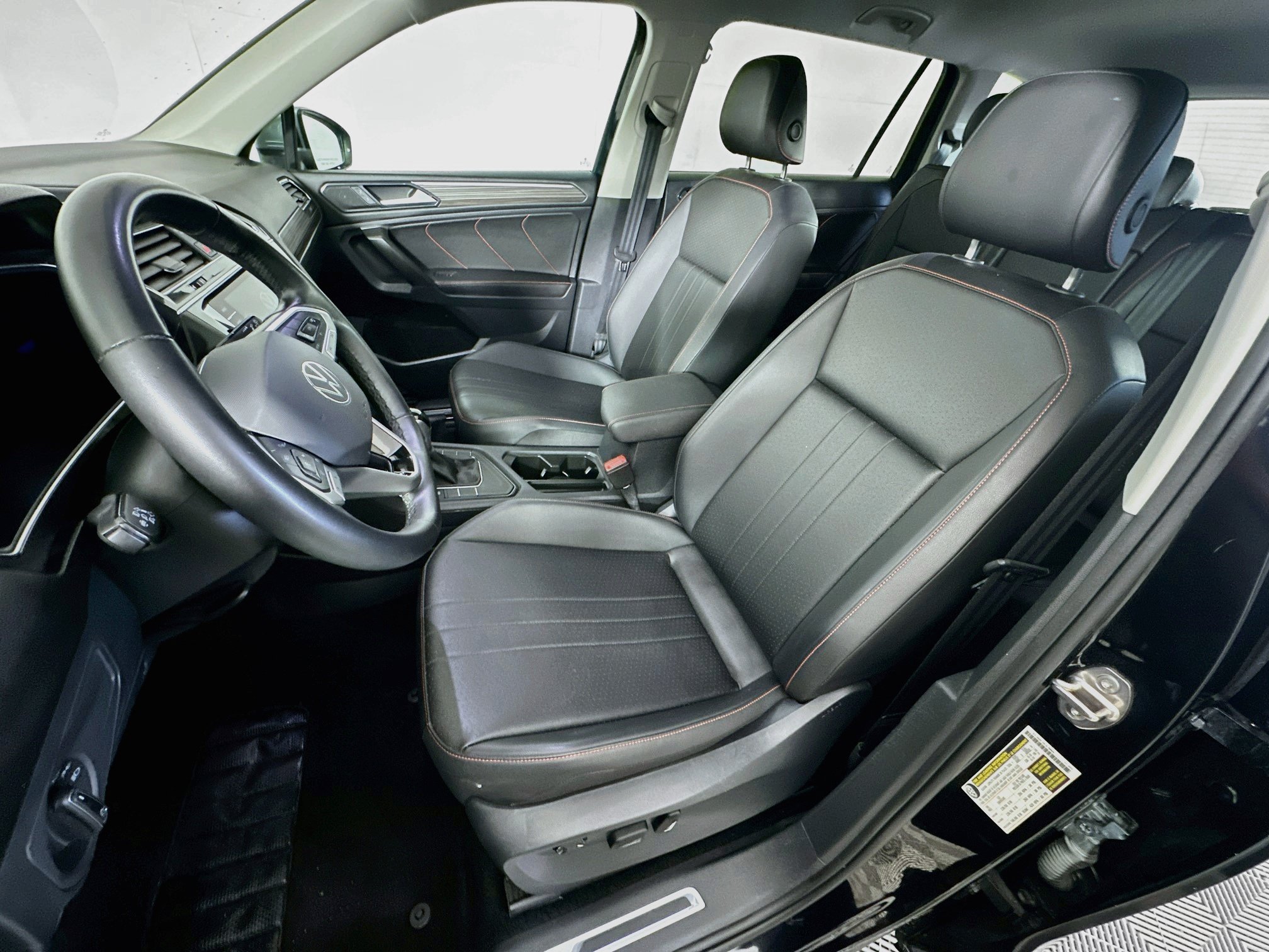 Used 2024 Volkswagen Tiguan Wolfsburg Edition FWD image 13