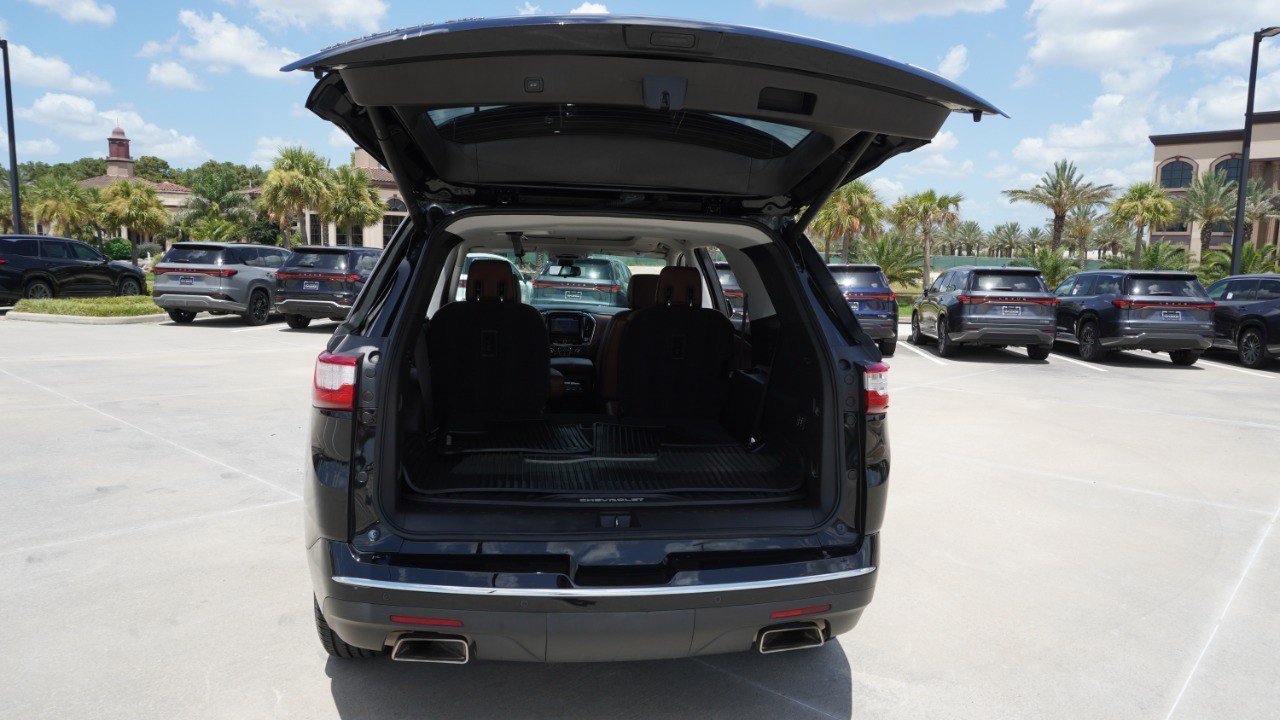 Used 2018 Chevrolet Traverse High Country AWD/4WD image 40