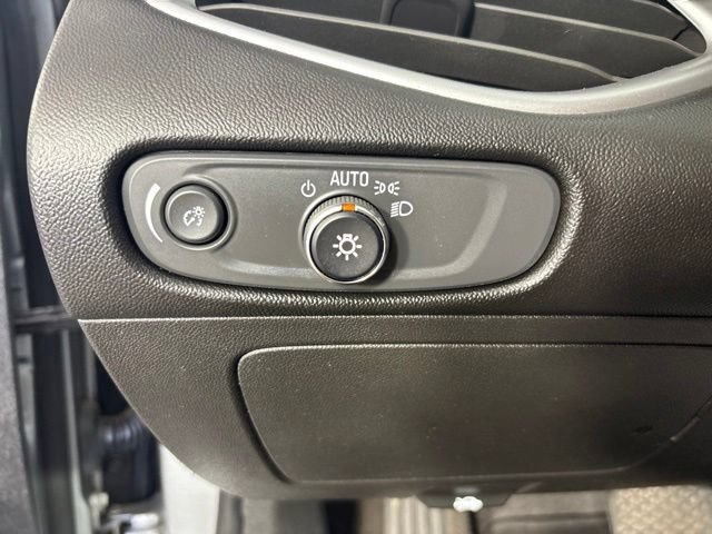 Used 2024 Chevrolet Malibu LT FWD image 11