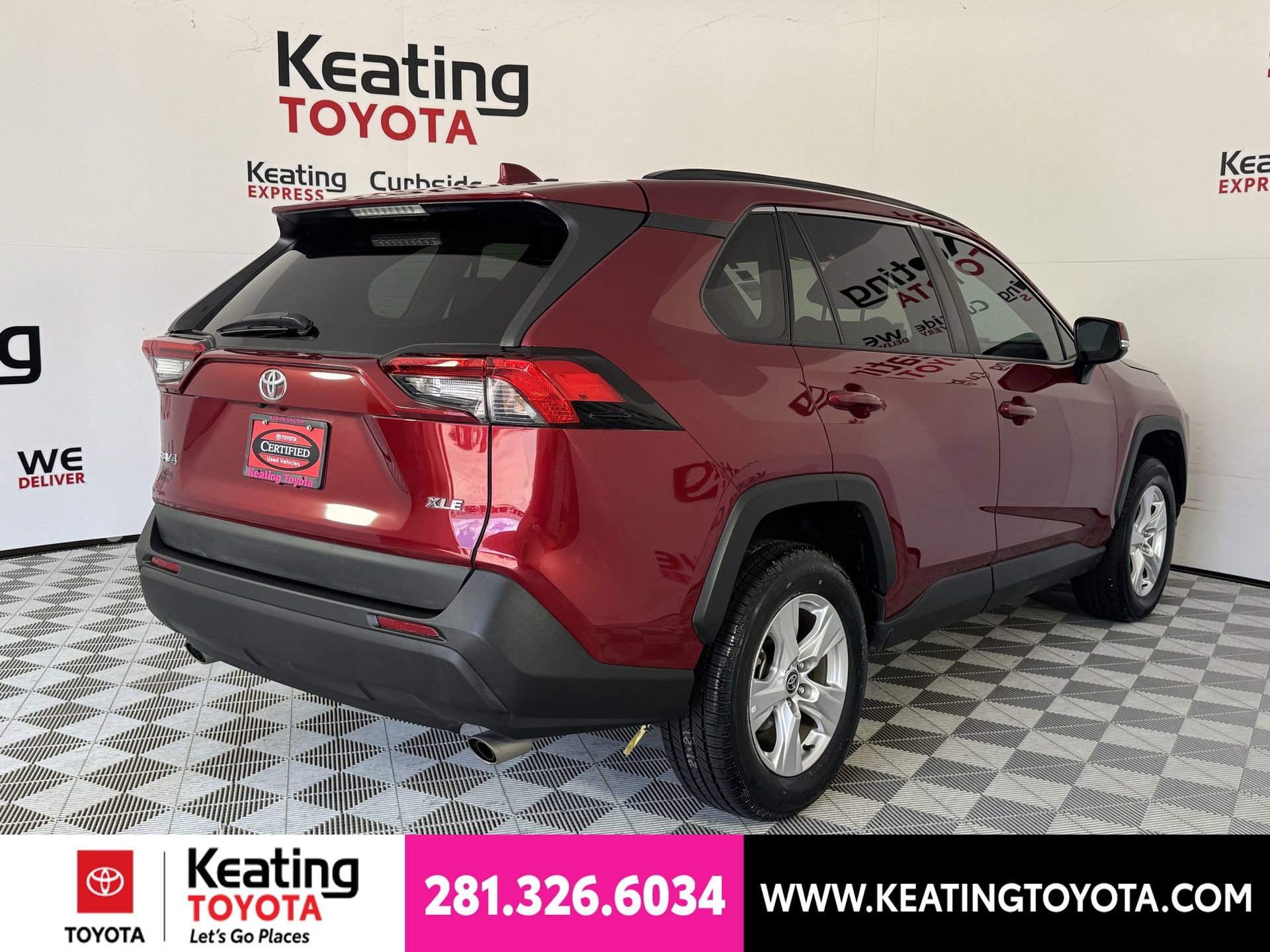 Certified 2021 Toyota RAV4 XLE w/ Convenience Package FWD image 5