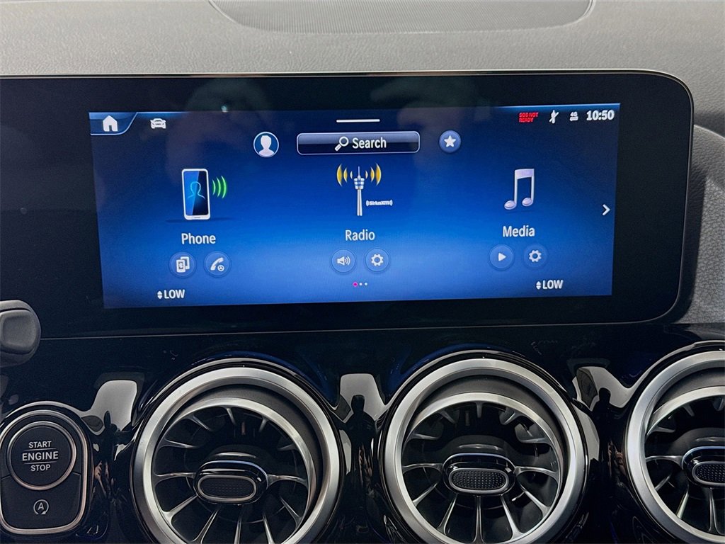 Used 2025 Mercedes-Benz GLA 250 4MATIC image 15