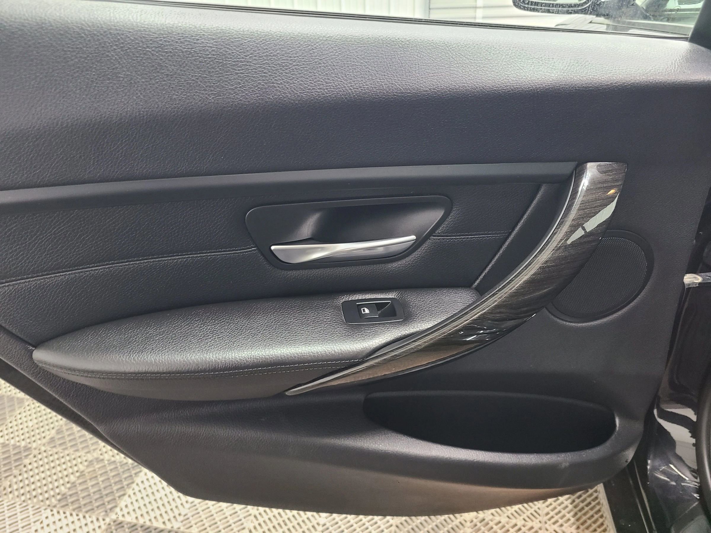 Used 2015 BMW 328i xDrive Sedan image 36