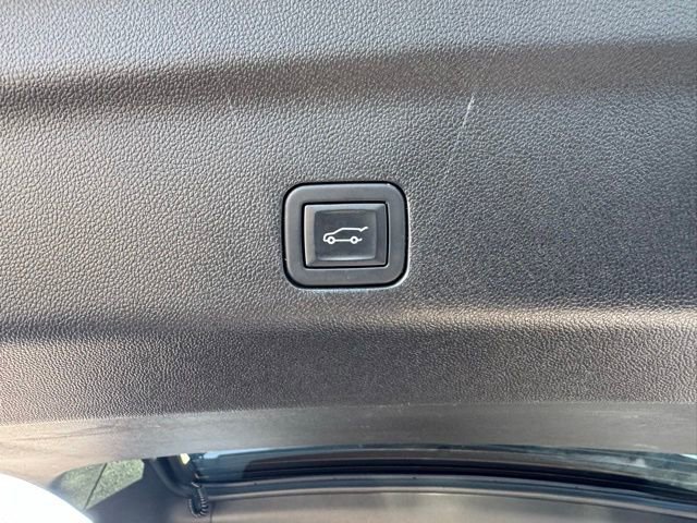 Used 2023 Chevrolet Tahoe Z71 w/ Z71 Off-Road Package image 14