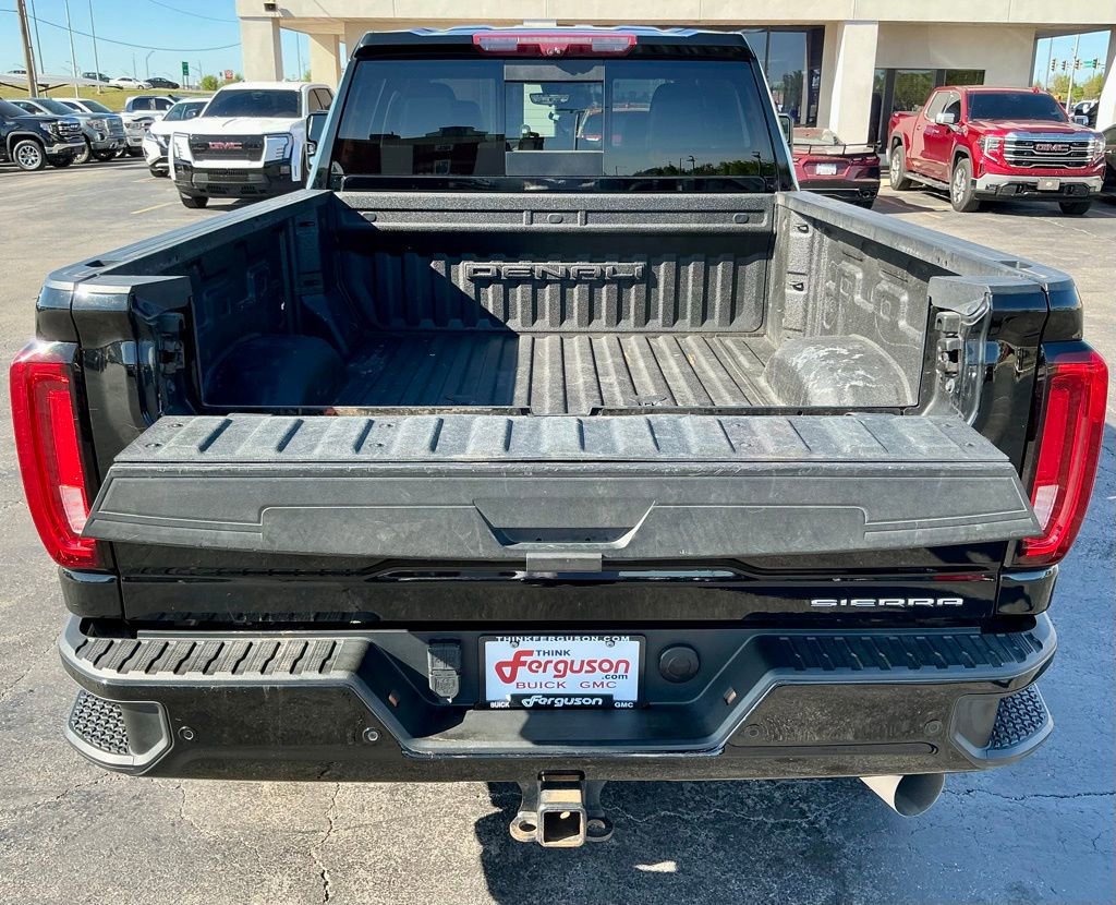 Used 2022 GMC Sierra 3500 Denali w/ Denali Ultimate Package image 17