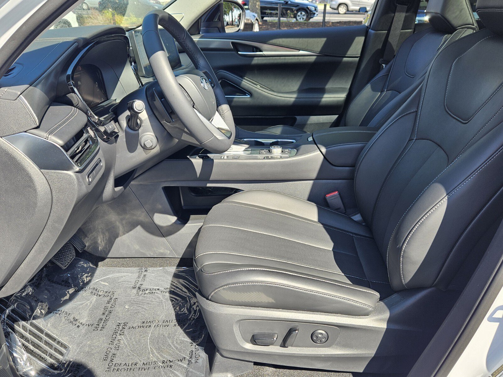 Used 2026 INFINITI QX60 Luxe w/ Cargo Package FWD image 15