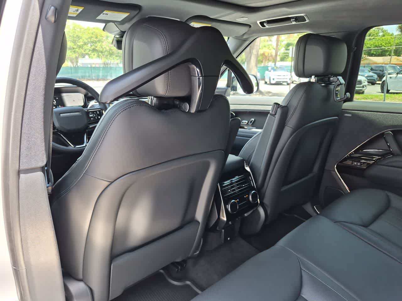 New 2026 Land Rover Range Rover Sport Dynamic SE AWD/4WD image 19