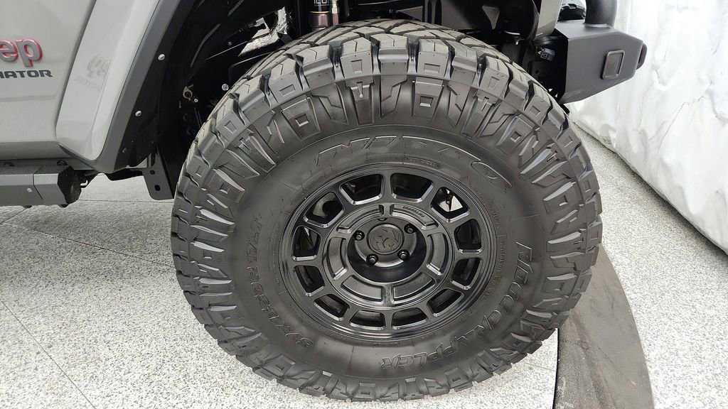 Used 2022 Jeep Gladiator Rubicon w/ LED Lighting Group image 28