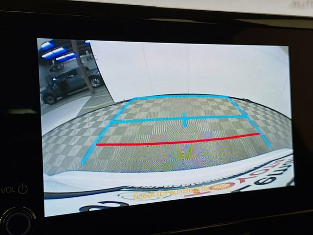 Used 2024 Toyota Corolla LE image 14