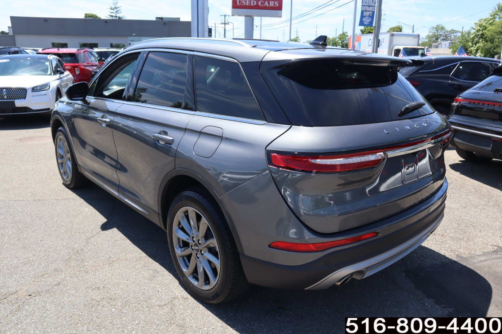 Used 2022 Lincoln Corsair AWD w/ Premium Package image 7