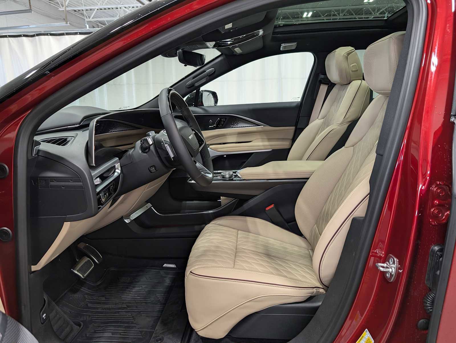 New 2026 Cadillac Lyriq V image 4