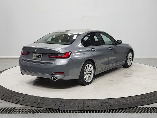 Used 2023 BMW 330i Sedan w/ Driving Assistance Package image 7