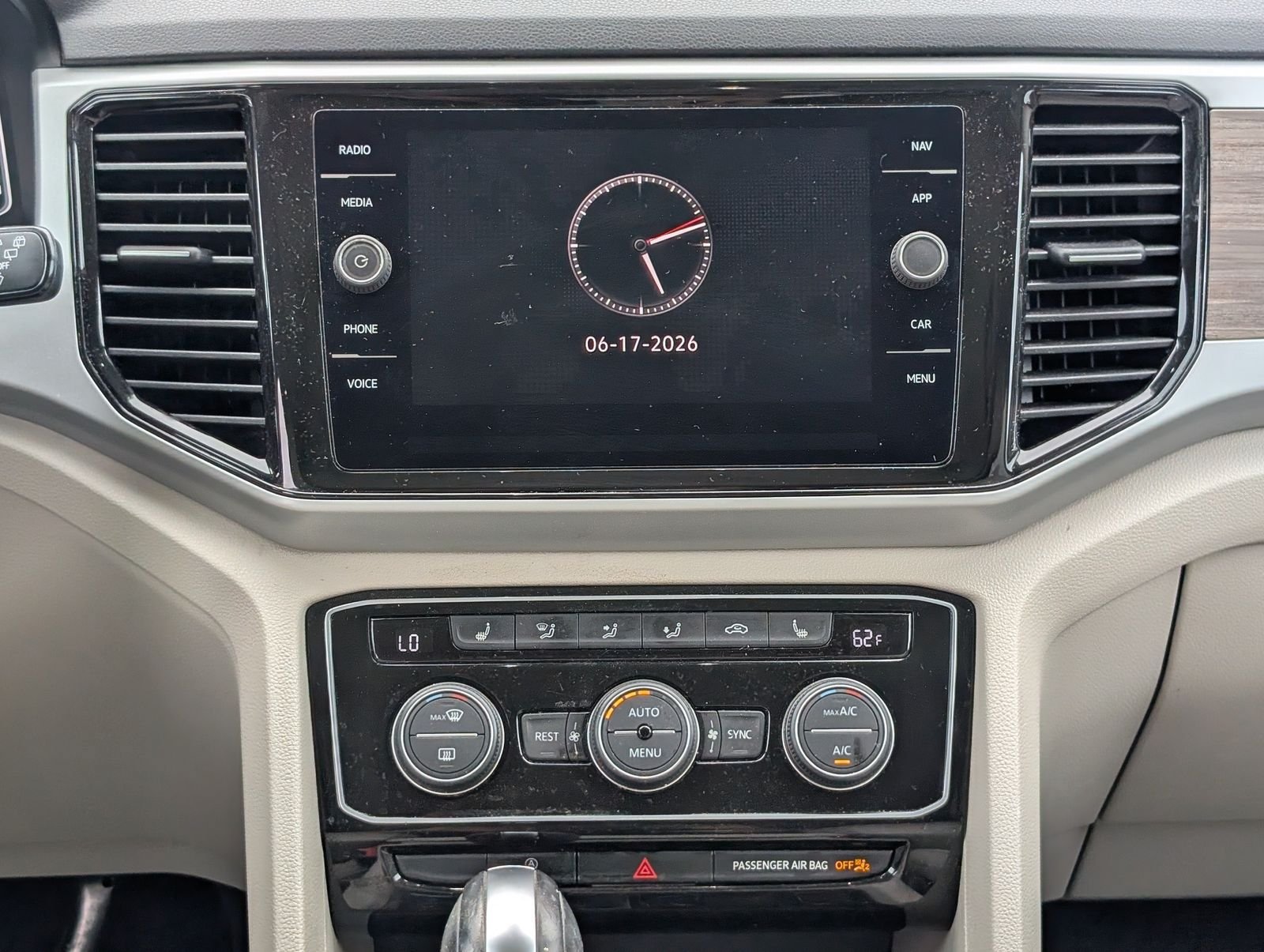 Used 2021 Volkswagen Atlas SEL FWD image 19