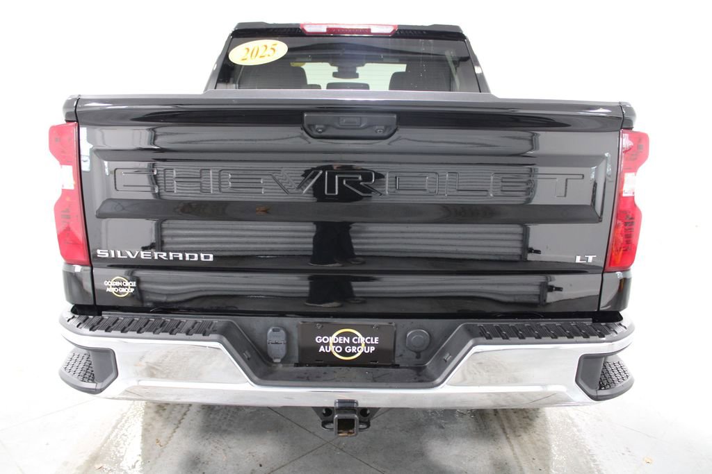 Used 2025 Chevrolet Silverado 1500 LT image 8