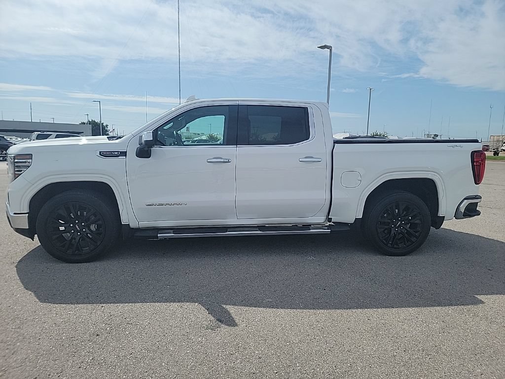 Used 2024 GMC Sierra 1500 SLT w/ SLT Premium Plus Package AWD/4WD image 2