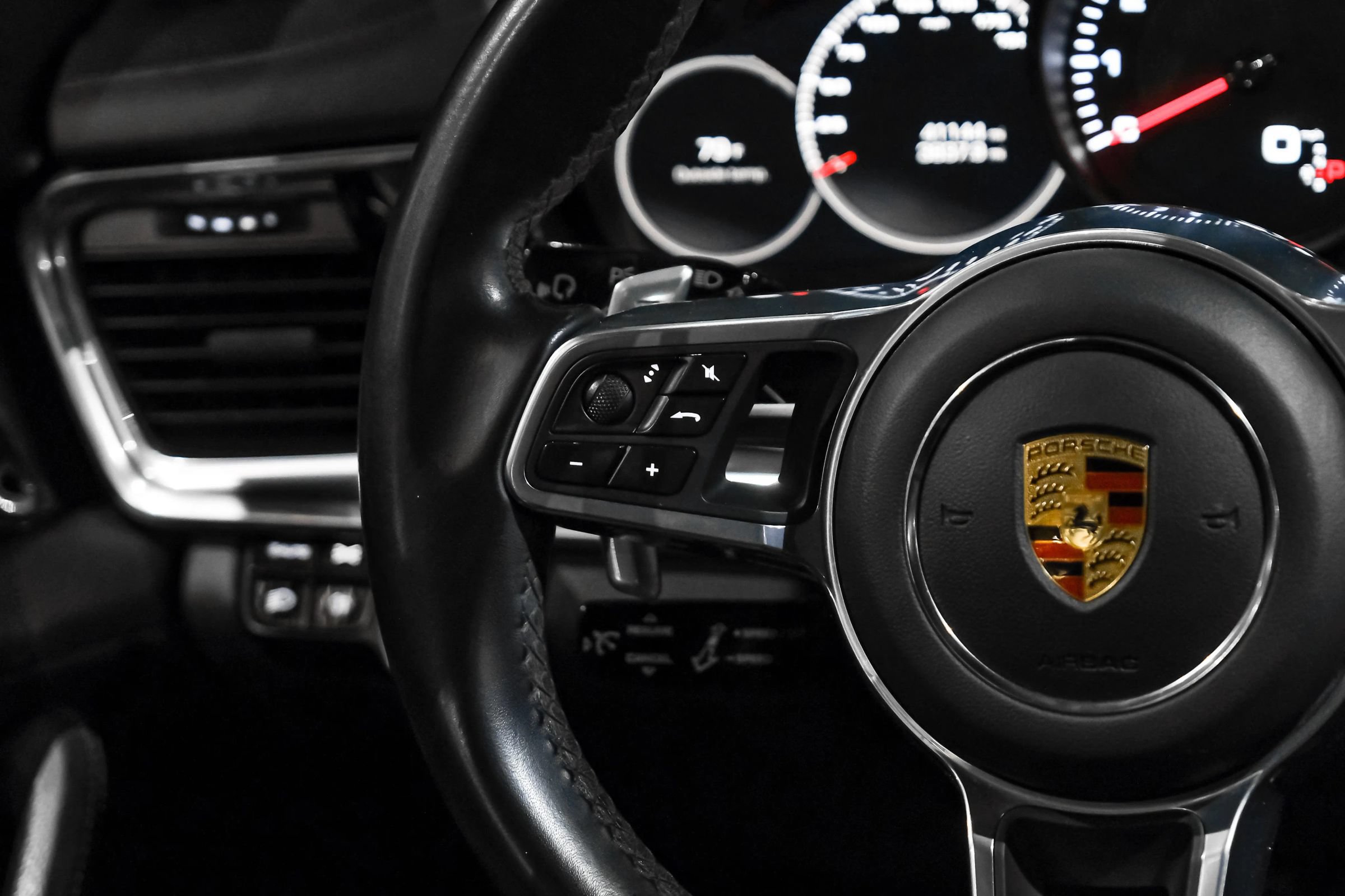 Used 2019 Porsche Panamera 4 AWD/4WD image 18