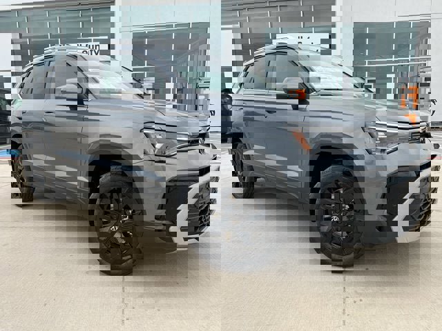 New 2025 Volkswagen Taos SE image 5