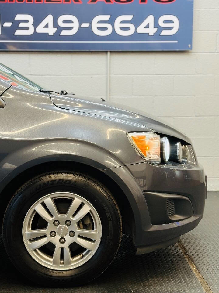 Used 2013 Chevrolet Sonic LT FWD image 9