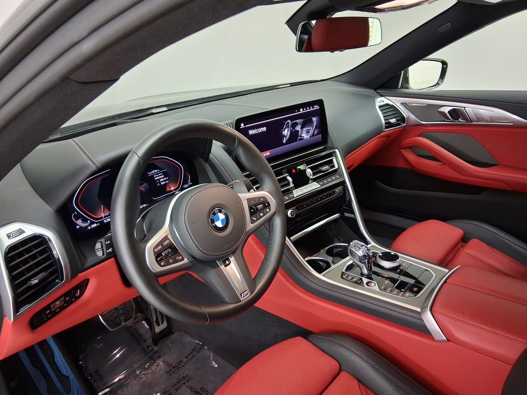 Used 2025 BMW 840i w/ M Sport Professional Package RWD image 2