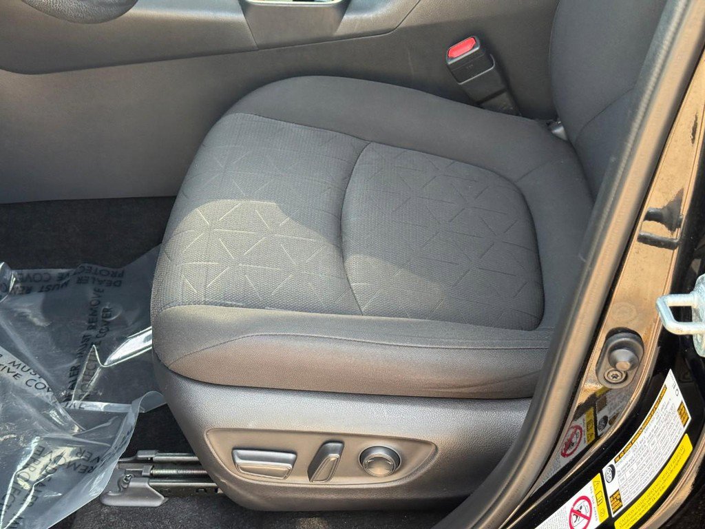 Used 2019 Toyota RAV4 XLE w/ Convenience Package image 19