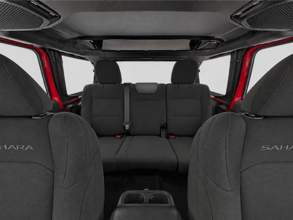Used 2018 Jeep Wrangler Unlimited Sahara AWD/4WD image 24