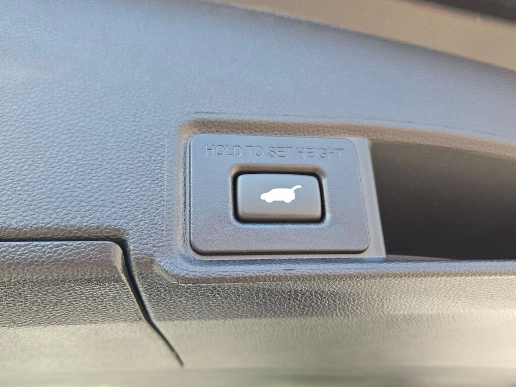 Certified 2025 Acura RDX SH-AWD image 19