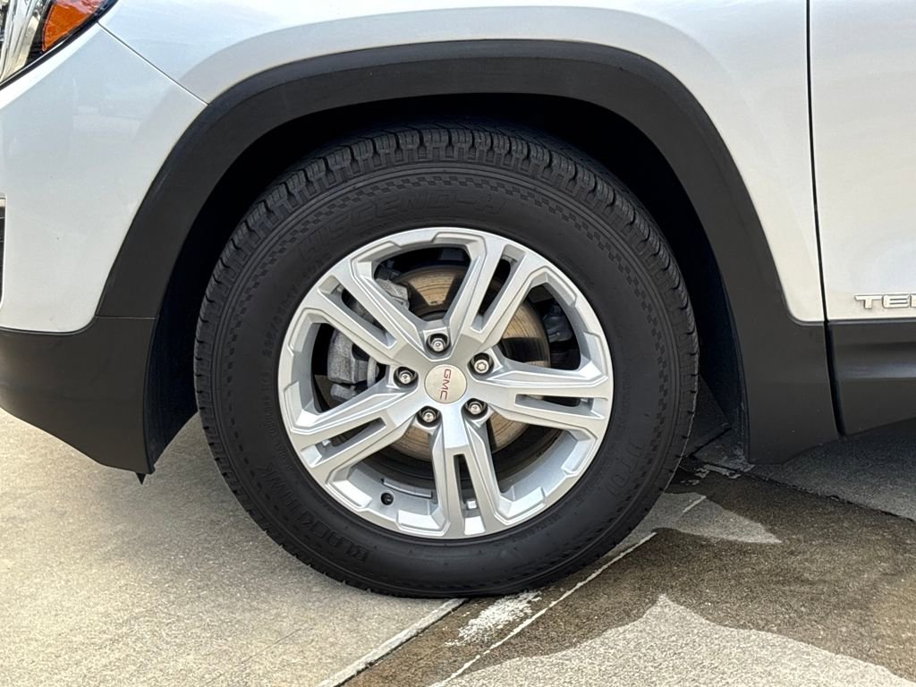 Used 2020 GMC Terrain SLE image 11