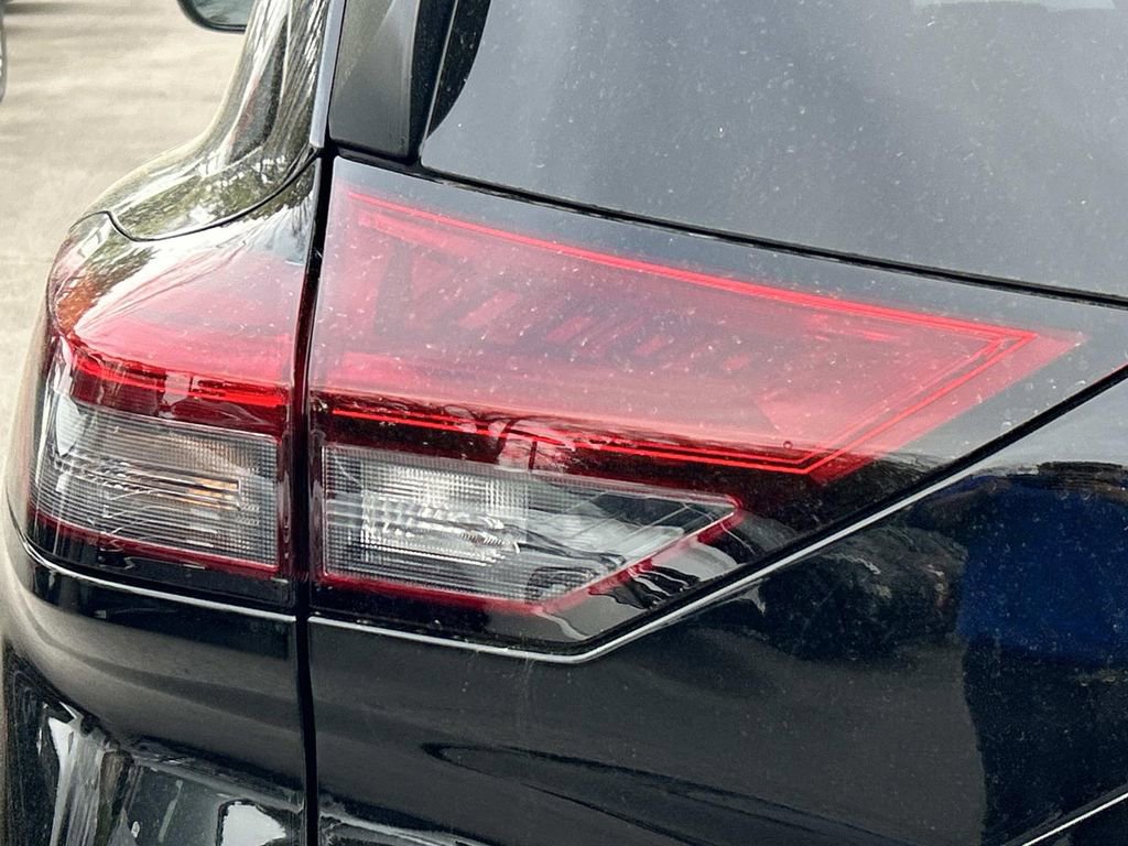 New 2026 Nissan Rogue SV FWD image 12