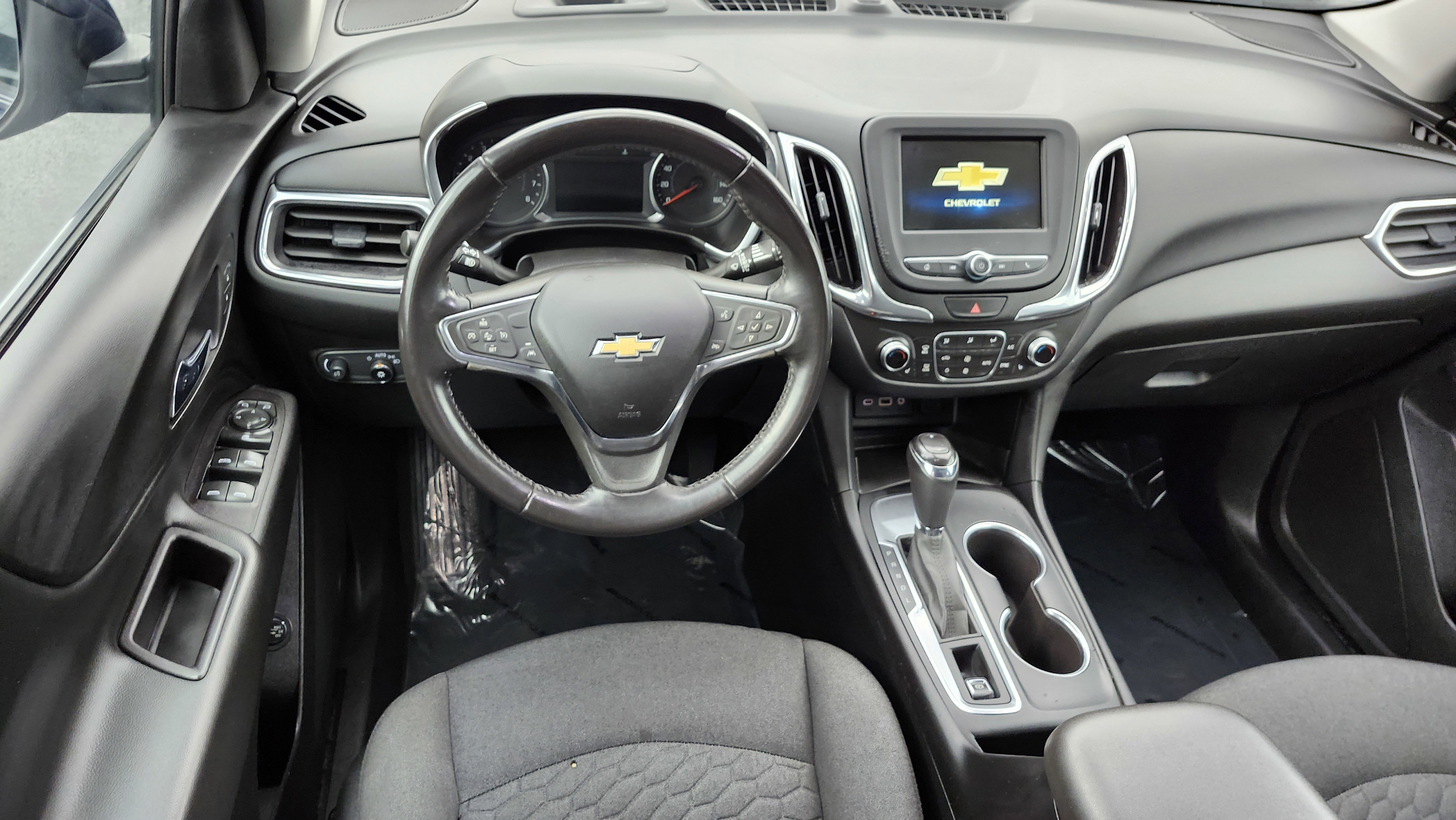 Used 2019 Chevrolet Equinox LT w/ Driver Convenience Package image 21