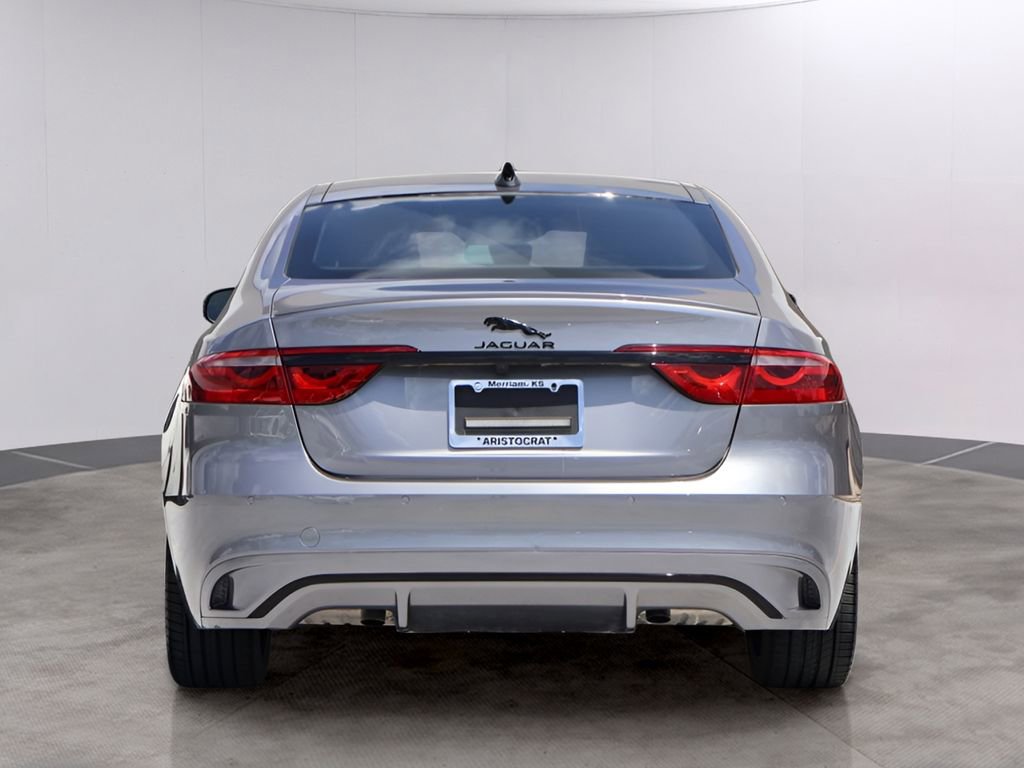 Used 2024 Jaguar XF R-Dynamic SE AWD/4WD image 6
