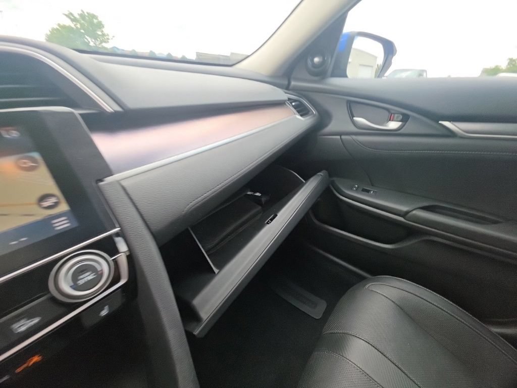Used 2016 Honda Civic Touring image 22