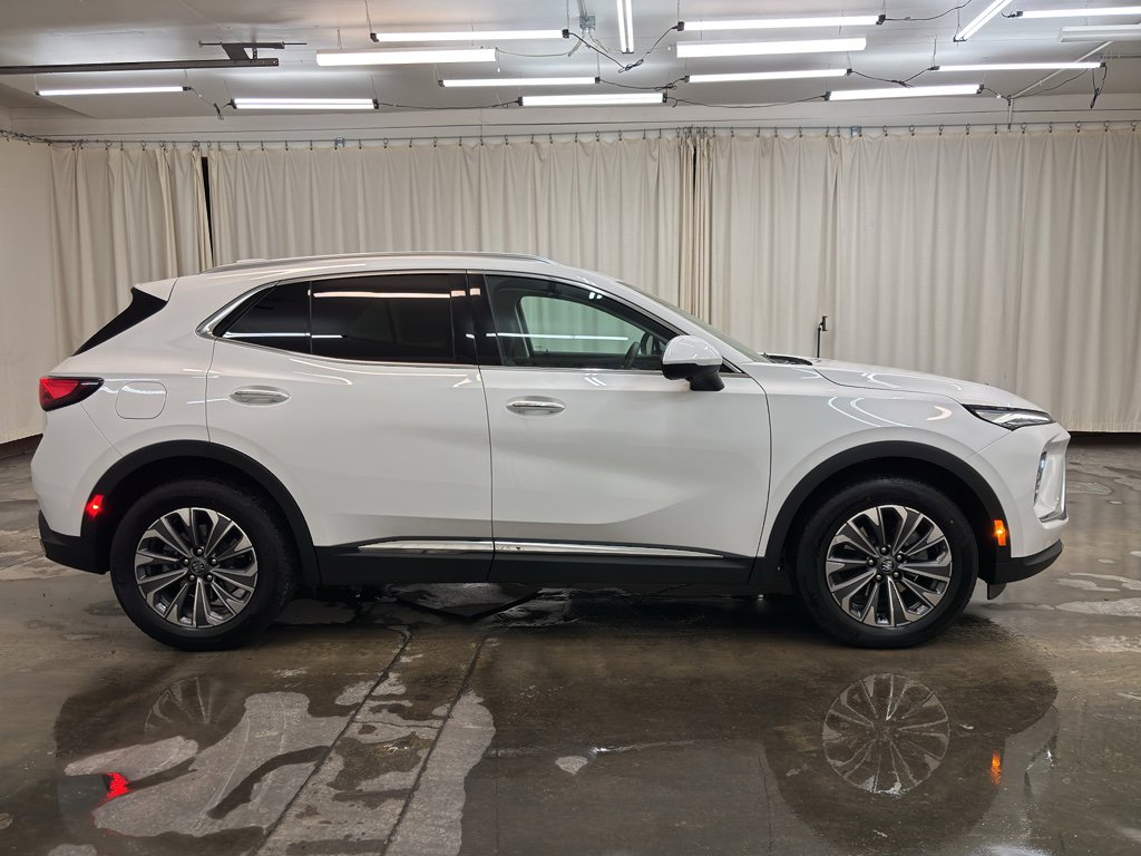 Used 2025 Buick Envision Preferred image 5