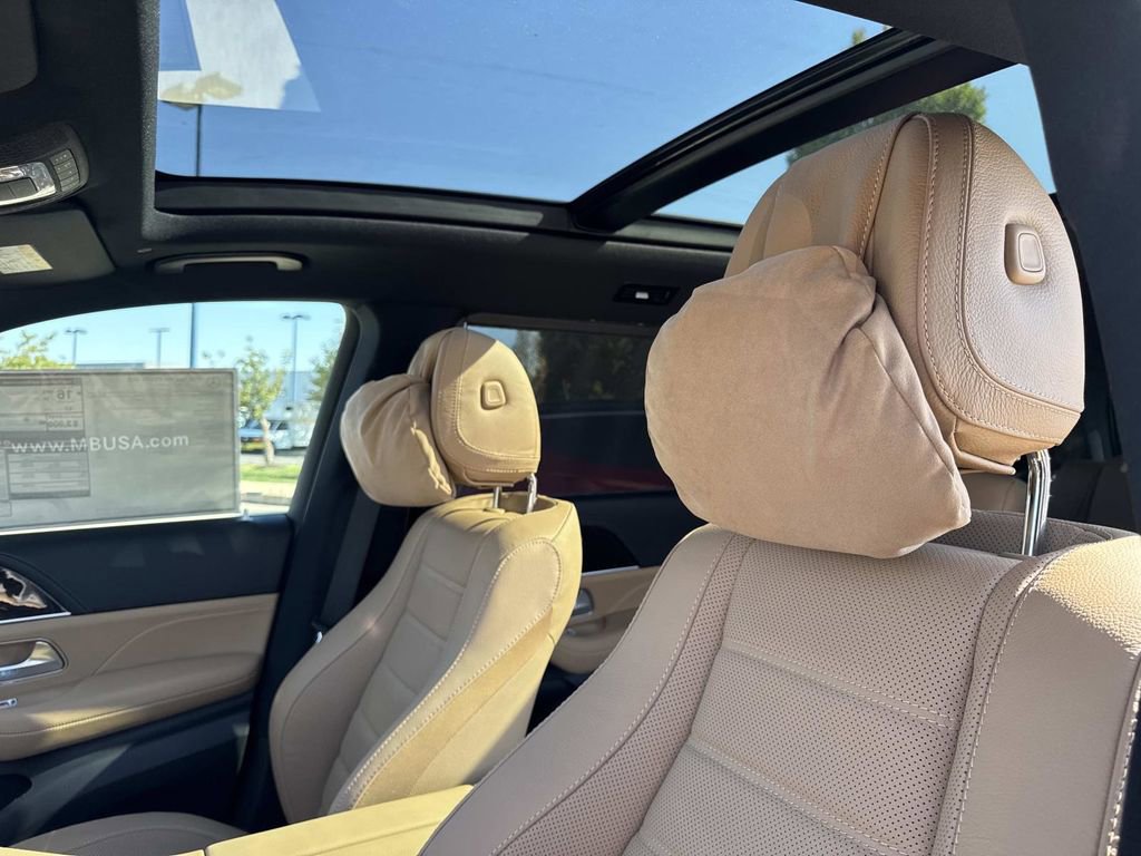 New 2026 Mercedes-Benz GLS 580 4MATIC image 20