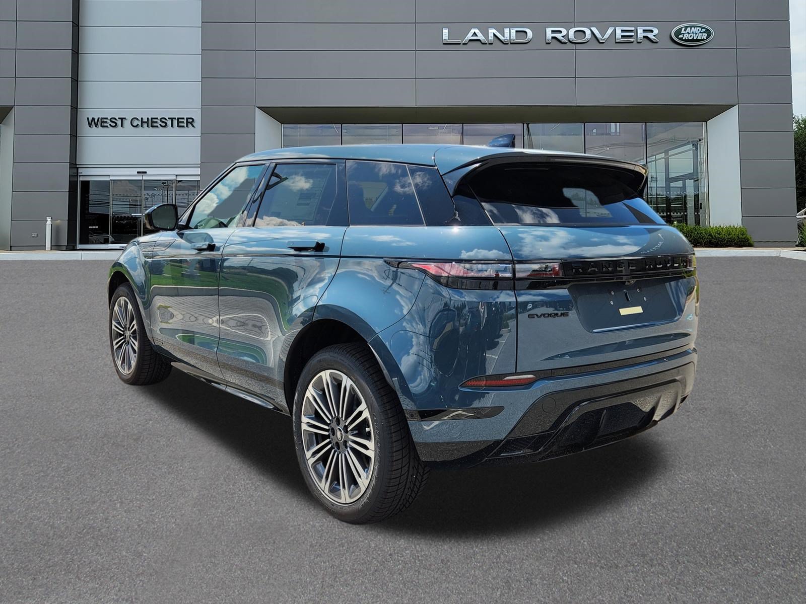 New 2026 Land Rover Range Rover Evoque Hoxton AWD/4WD image 3