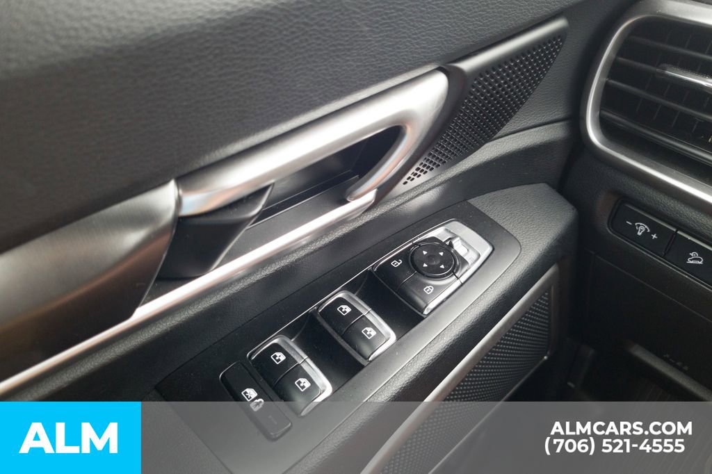 Used 2025 Kia Telluride S image 17