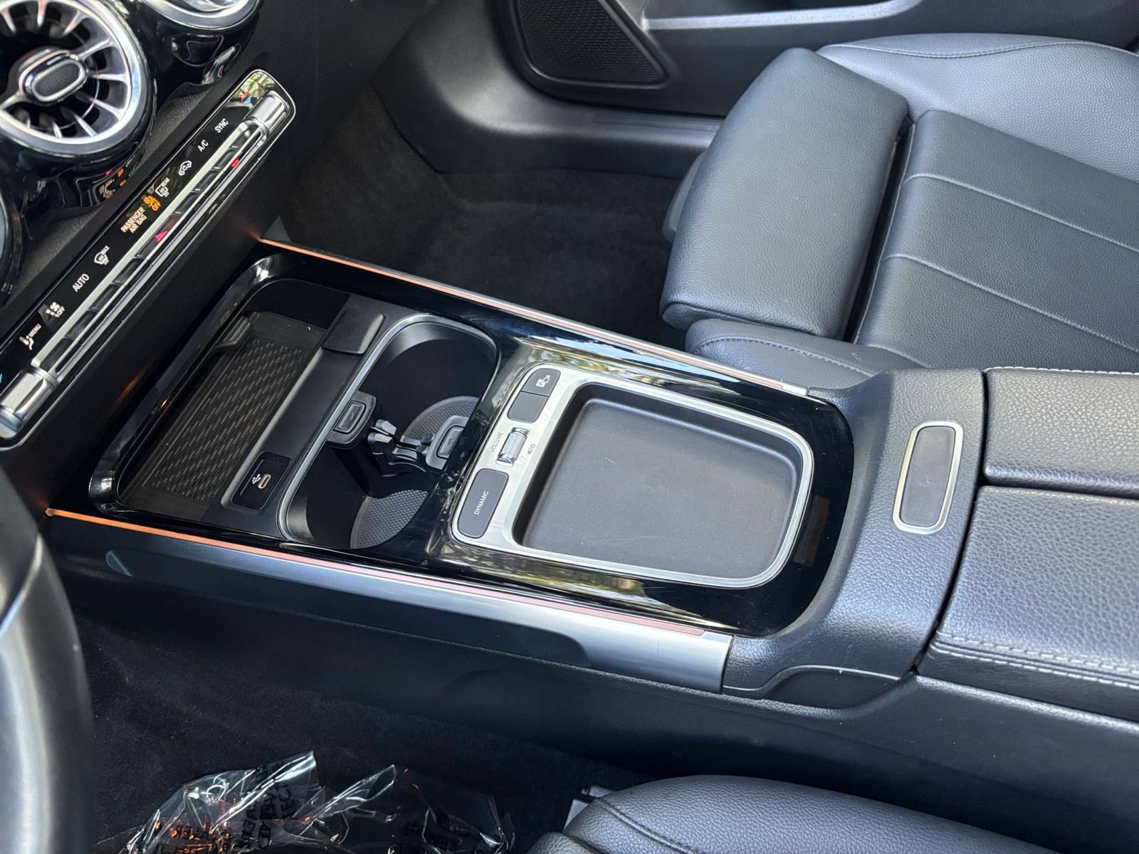 Used 2025 Mercedes-Benz GLB 250 4MATIC image 43