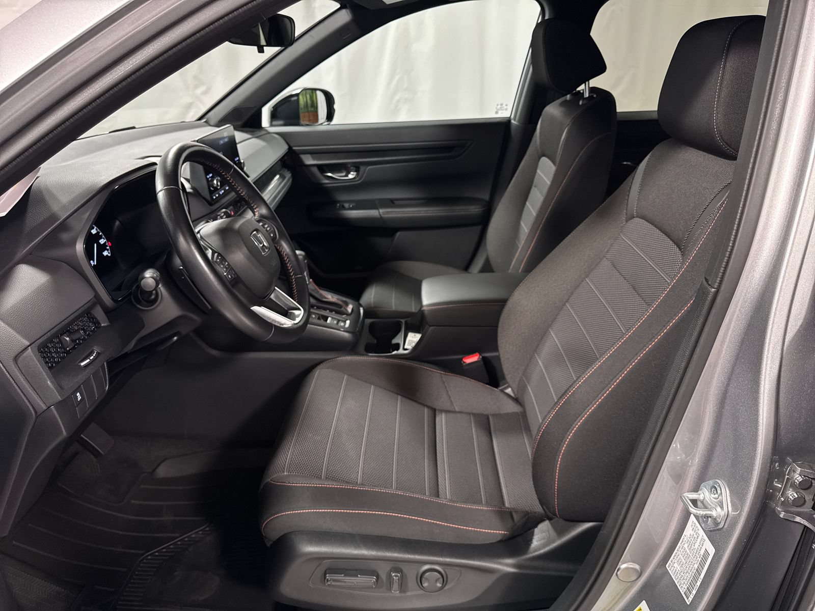 Certified 2025 Honda CR-V Sport image 3