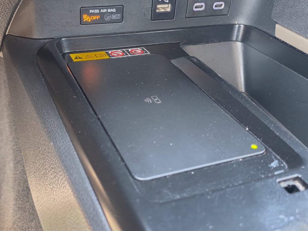 Used 2025 Toyota Camry LE FWD image 29