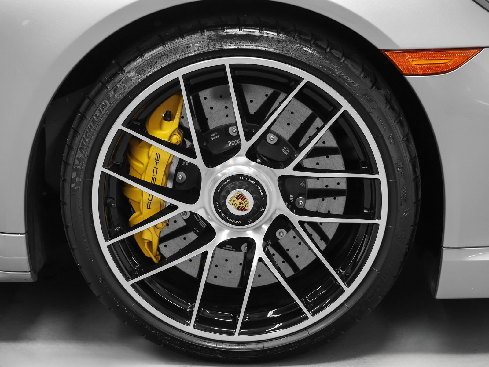 Certified 2017 Porsche 911 Turbo S AWD/4WD image 20