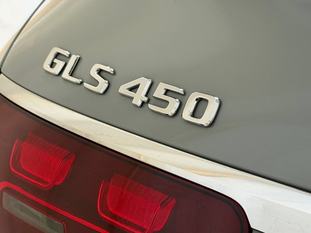 Used 2025 Mercedes-Benz GLS 450 4MATIC image 27
